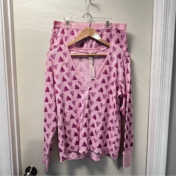 Victoria’s Secret Heart Pajama Set Size large - Picture 2 of 16